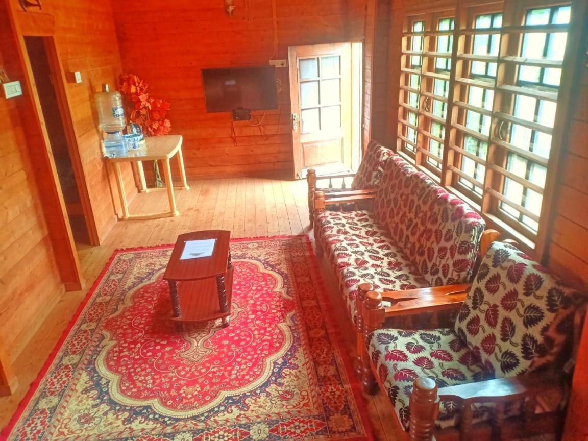 Joy Eco Woodhouse - 5 Bhk House (Adults Only) Villa Udagamandalam Exterior photo